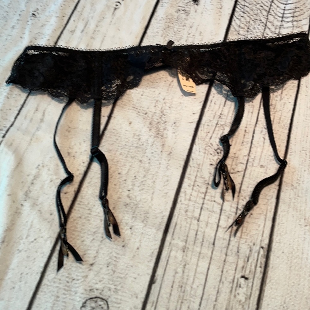 Victoria Secret blk lace M/L